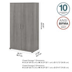 Armario alto con puertas y estantes gris tormenta / blanco / gris platino