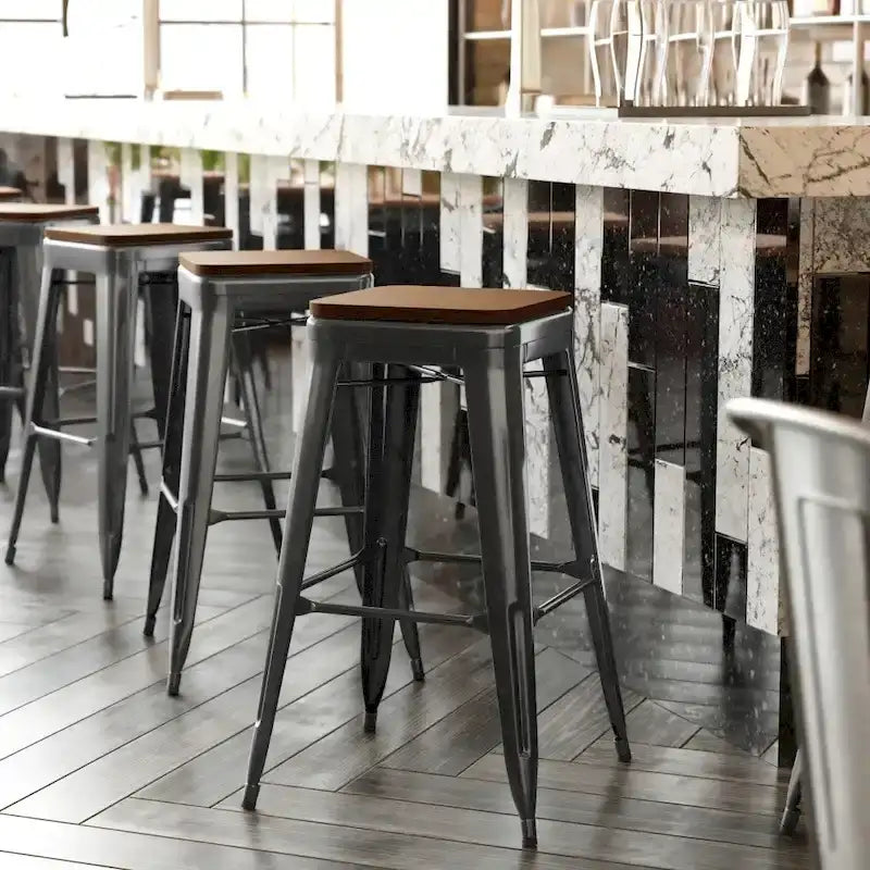 Taburete de bar sin respaldo apilable multicolor, interior/exterior, asiento individual